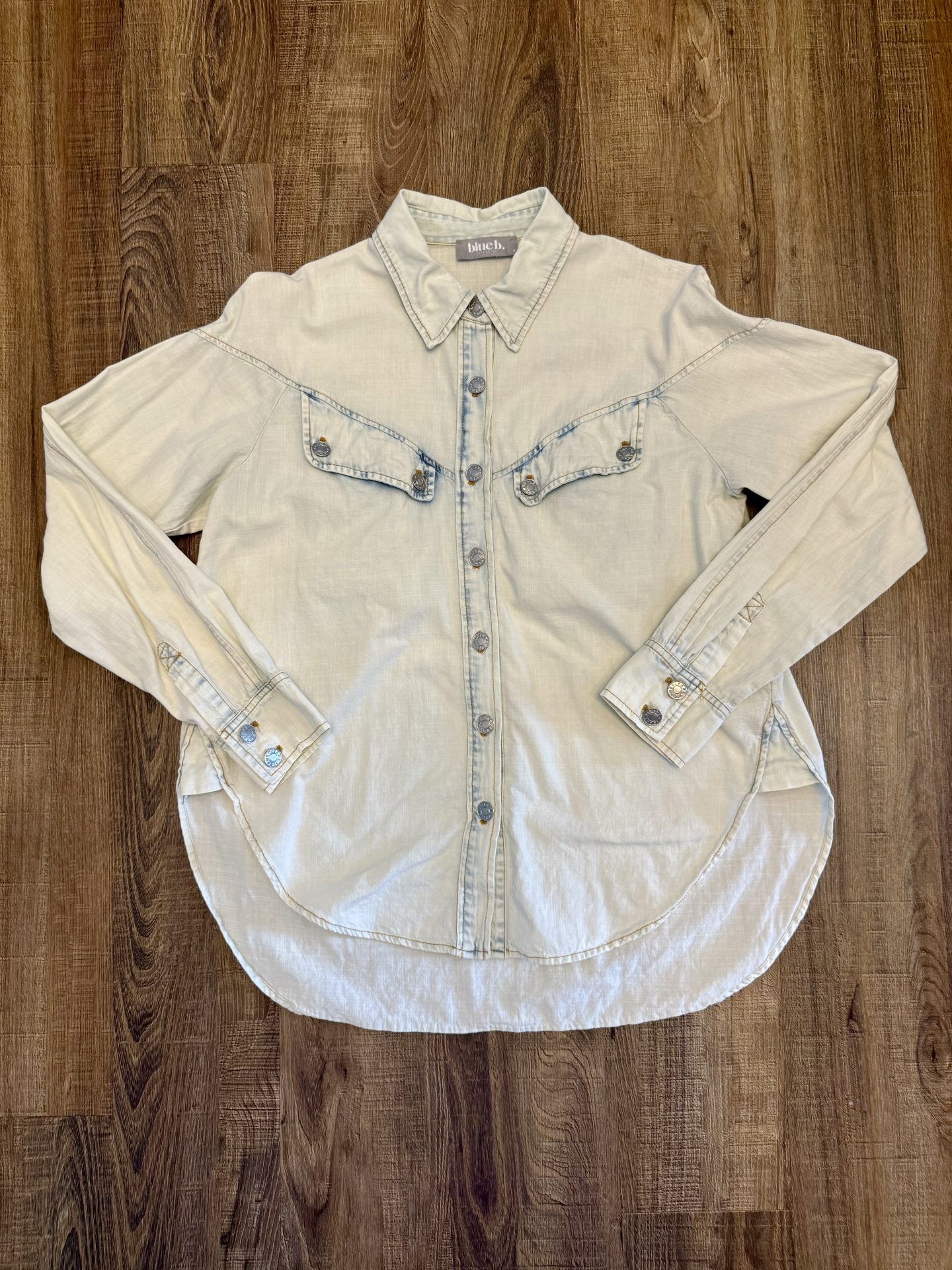 Faded Wash Jean Shirt SIZE MEDIUM