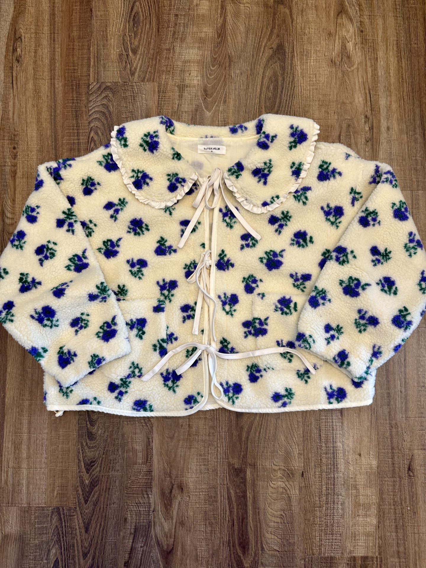 Sherpa Floral Tie Jacket Size LARGE - Image 3